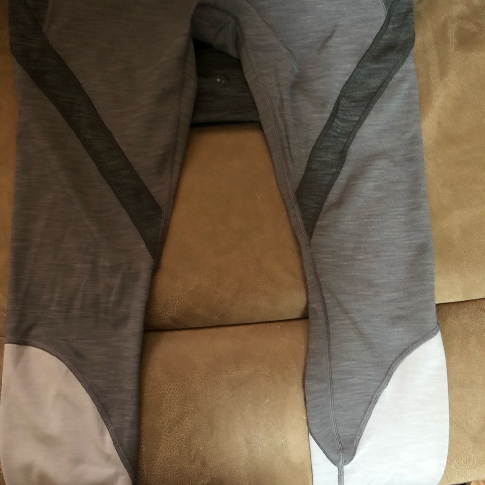Lululemon Early Extension HR Tight 28” Size 6 - Picture 4 of 7